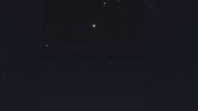 نجم الربيع يظهر في السماء ويتلألأ باللون البرتقالي