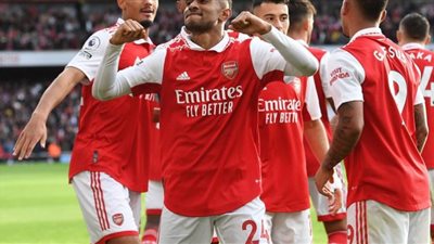 موعد مباراة أرسنال وكريستال بالاس الليلة بالدوري الإنجليزي