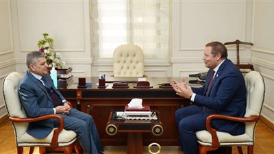 اجتماع مشترك لمتابعة الخدمات الصحية لهيئة قناة السويس بمنظومة التأمين