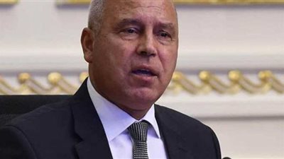 وزير النقل يعلق على توقيع عقد مع موانئ أبو ظبي.. نحن لا نبيع الأرض (فيديو)
