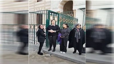 لبنى محمود| انتهاء مراسم الجنازة داخل مسجد السيدة نفيسة