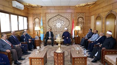 محافظ الشرقية يزور كلية أصول الدين والدعوة فرع الزقازيق