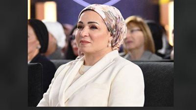 السيدة انتصار السيسي: سعدت بوجودي بين نماذج نسائية استطاعت أن تقهر المستحيل