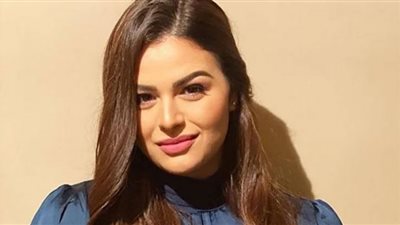 هنادي مهنا تجذب الأنظار بالكاجوال والأوفر سايز