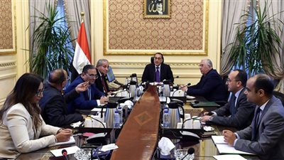 مدبولى يتابع موقف توافر مختلف السلع بالأسواق