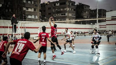 شباب الأهلي يهزم الزمالك في قمة بطولة الجمهورية للطائرة