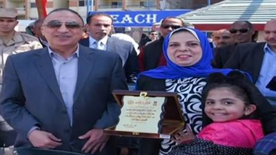 منيو بمطاعم الإسكندرية على طريقة برايل| فيديو