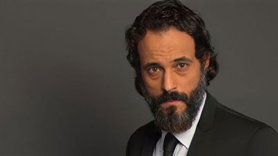 بكلمة حبيبتي.. يوسف الشريف يهنئ والدته وزوجته بعيد الأم