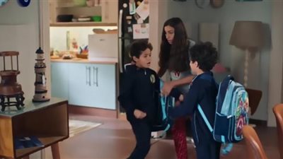 مسلسل كامل العدد الحلقة الثانية| 4 أطفال لـ دينا الشربيني وزواج شريف سلامة يشعل الأحداث