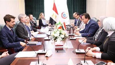 وزير الصحة يتابع نتائج مشروع دعم تحسين خدمات التمريض