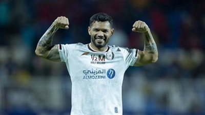 موقف مشاركة كارلوس جونيور في مباراة الشباب والهلال
