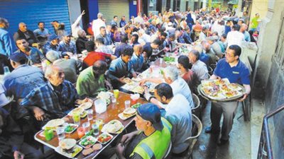 عــــادات رمضانيــــة تتحــدى الغــــــلاء