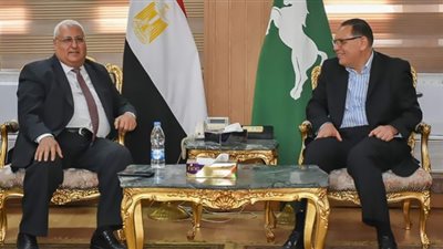 تفاصيل لقاء محافظ الشرقية ونائب رئيس البنك الزراعي | صور