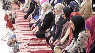 حكم صلاة التراويح في المسجد للنساء