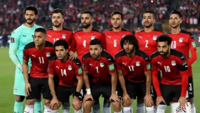 منتخب مصر بالزي الأحمر أمام مالاوي بتصفيات أمم أفريقيا