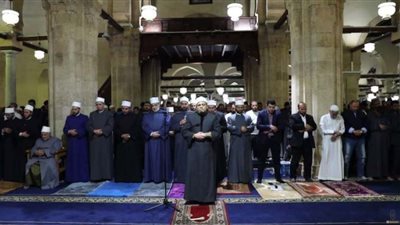 بث مباشر لصلاة العشاء والتراويح من الجامع الأزهر.. شاهد