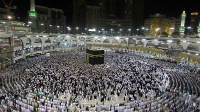 بث مباشر لصلاة التراويح من المسجد الحرام.. شاهد