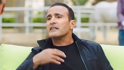 رامز جلال ساخرًا من السقا.. صب غضبه دفاعًا عن شرف ليلى علوي (شاهد)