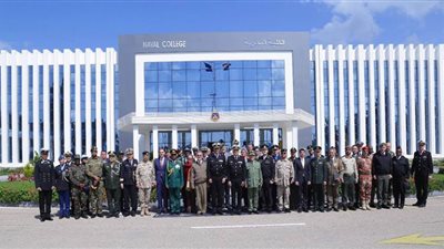 القوات المسلحة تنظم زيارة للملحقين العسكريين العرب والأجانب