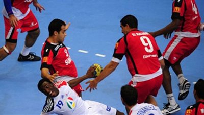 اللقب الرابع يراود 