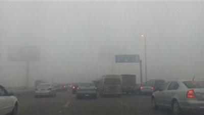 هدئ السرعة.. تحذيرات للمسافرين على الطرق من 3 ظواهر جوية