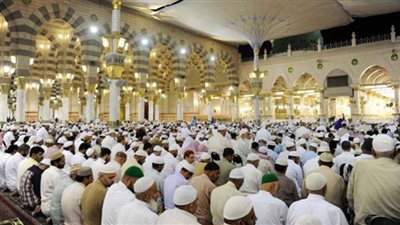 طريقة تبخير المسجد النبوي خلال شهر رمضان