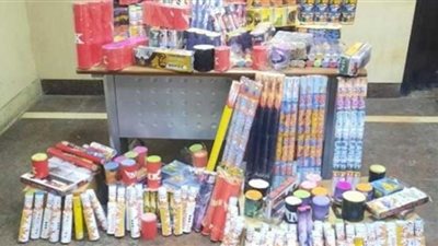 التحفظ على مليون لعبة نارية ضبطت داخل مخزن بالجمالية