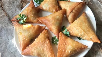 طريقة عمل عجينة السمبوسة في المنزل