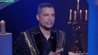 حسن شاكوش: فرحي اتكلّف 4.2 مليون جنيه.. والصحفيون على رأسي (شاهد)