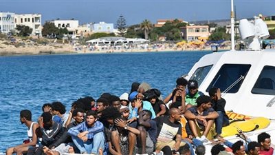 إحباط محاولات للهجرة غير الشرعية بدولة عربية