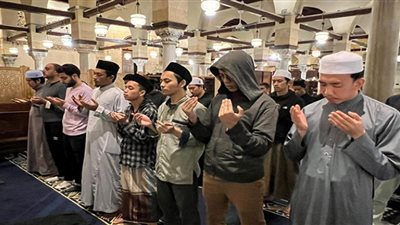 الطلاب الوافدون: رمضان بالأزهر مختلف.. والسر في التراويح