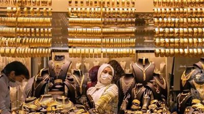 أسعار الذهب تنخفض 20 جنيهًا في منتصف التعاملات