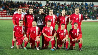 ثلاثي هجومي في تشكيل منتخب جبل طارق الرسمي أمام هولندا