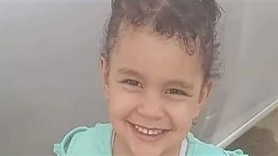 تشييع جثمان الطفلة كندة ضحية حريق شقة منية السباع