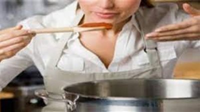 حكم المضمضة والاستنشاق وتذوق الطعام في نهار رمضان