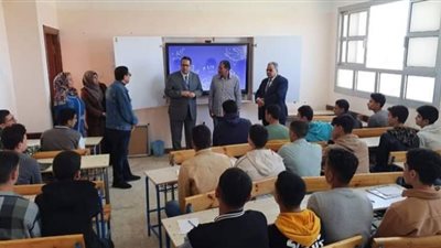 وكيل تعليم الغربية يتفقَّدُ مدارس قطور