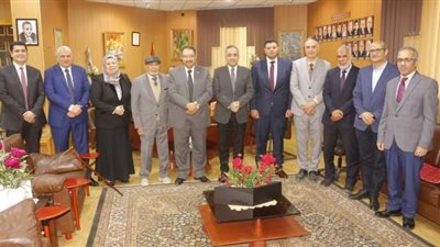 تكريم أعضاء الفريق العلمي و مكتب العلاقات الدولية بجامعة المنصورة