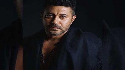 محمد عز يعلن وفاة والدته