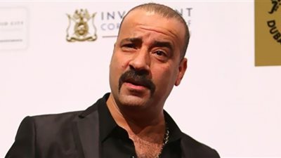 محمد سعد من أزمات الإخراج لسب العاملين في مسلسله الجديد (أزمات على مر التاريخ)