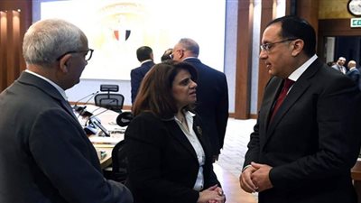 مجلس الوزراء يوافق على مشروع قرار تعديل بعض احكام قانون استيراد سيارات المصريين بالخارج