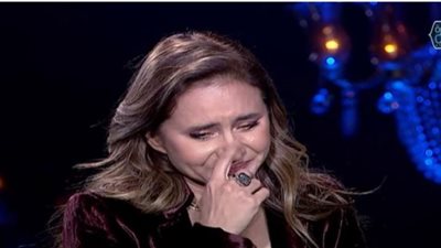 نيللي كريم تعاني من متاعب الفن.. المهنة ليست وردية