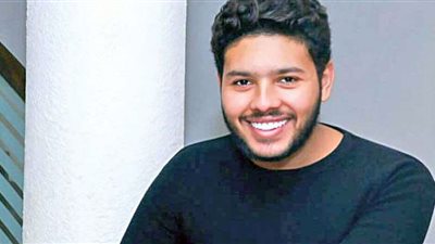 فيديو.. محمد شاهين يطرح احدث أغانيه بعنوان 