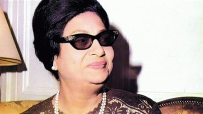 أم كلثوم خط أحمر.. إهانة كوكب الشرق تصل للقضاء (القصة الكاملة لإفتراءات دويدار)