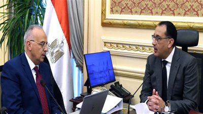 مدبولي يلتقي وزير الري لمتابعة عددٍ من الملفات