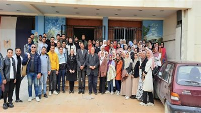 القوى العاملة تُدرب الشباب على مهنة تصنيع الأسماك بالإسكندرية