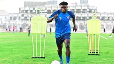 سامسون أكينولا ينتظم في تدريبات الزمالك