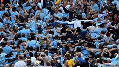 مانشستر سيتي يرد على هتافات جماهيره أمام ليفربول