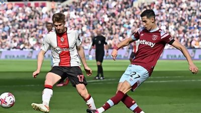 رأسية المغربي نايف أكرد تقود وست هام لفوز ثمين أمام ساوثهامبتون