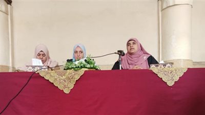 ملتقى المرأة الفقهي بالجامع الأزهر يحث الصائمين على المسارعة في فعل الخيرات