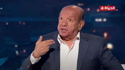 لطفي لبيب يرفضُ ظهور زوجته وبناته إعلاميًّا: 
